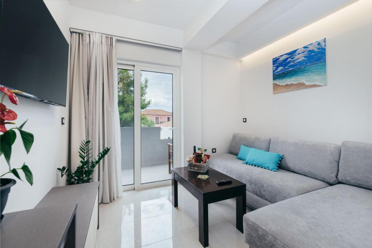 Corner45 Apartments In Kalamaki Center, By Zantewize Dış mekan fotoğraf